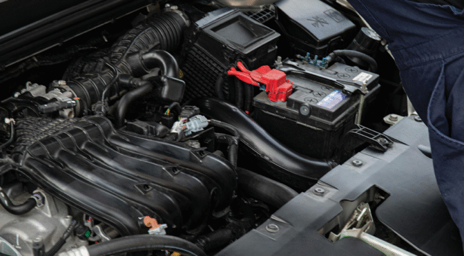 Engine with a mechanic